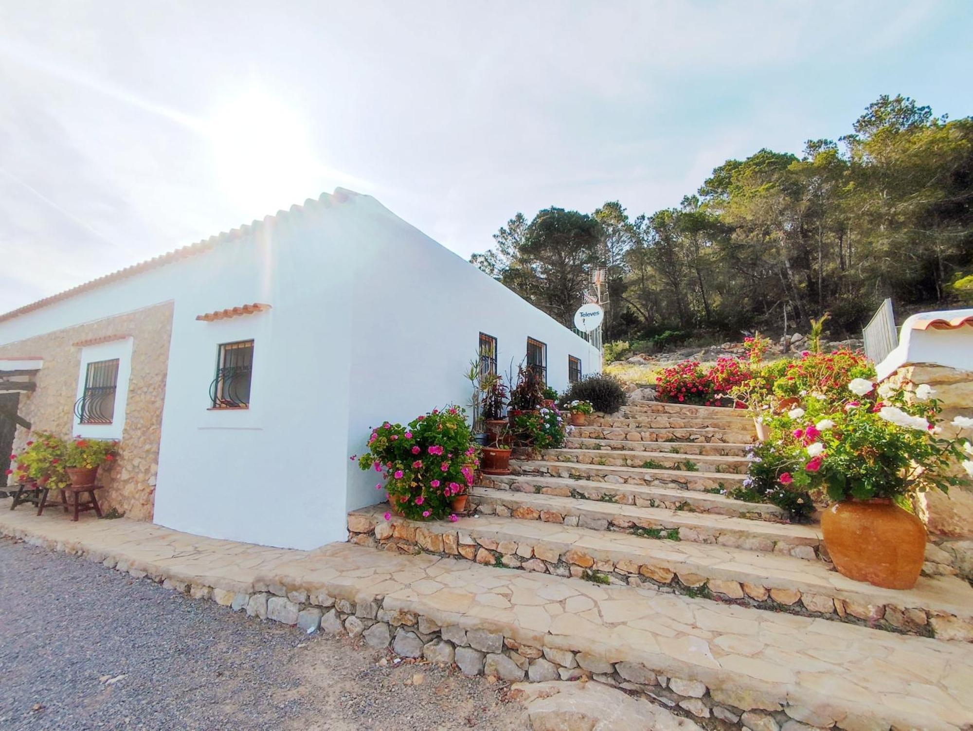 Casa Can Lluc Con Piscina, Jardin Y Vista Al Campo Сан-Мигель-де-Балан Экстерьер фото
