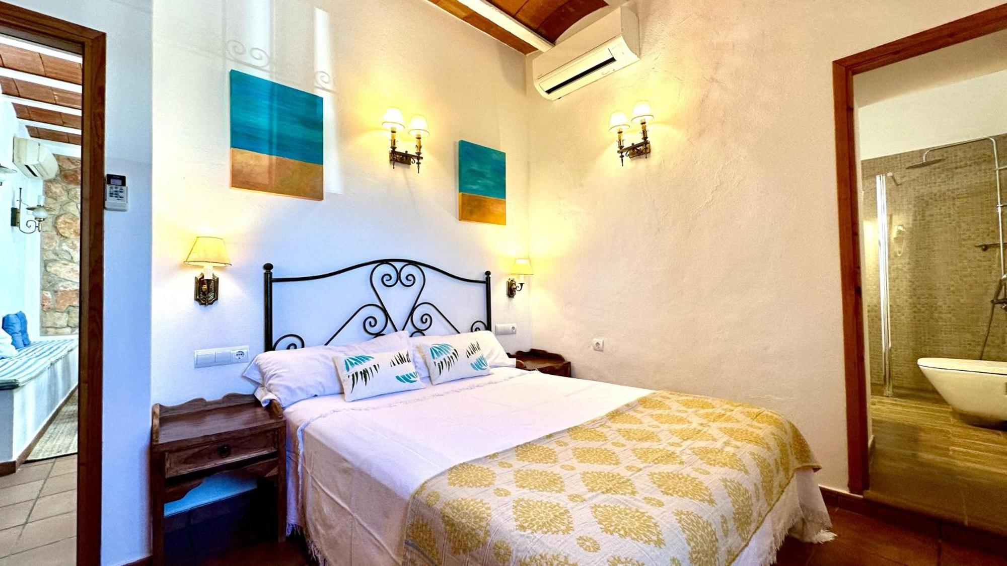 Casa Can Lluc Con Piscina, Jardin Y Vista Al Campo Сан-Мигель-де-Балан Экстерьер фото